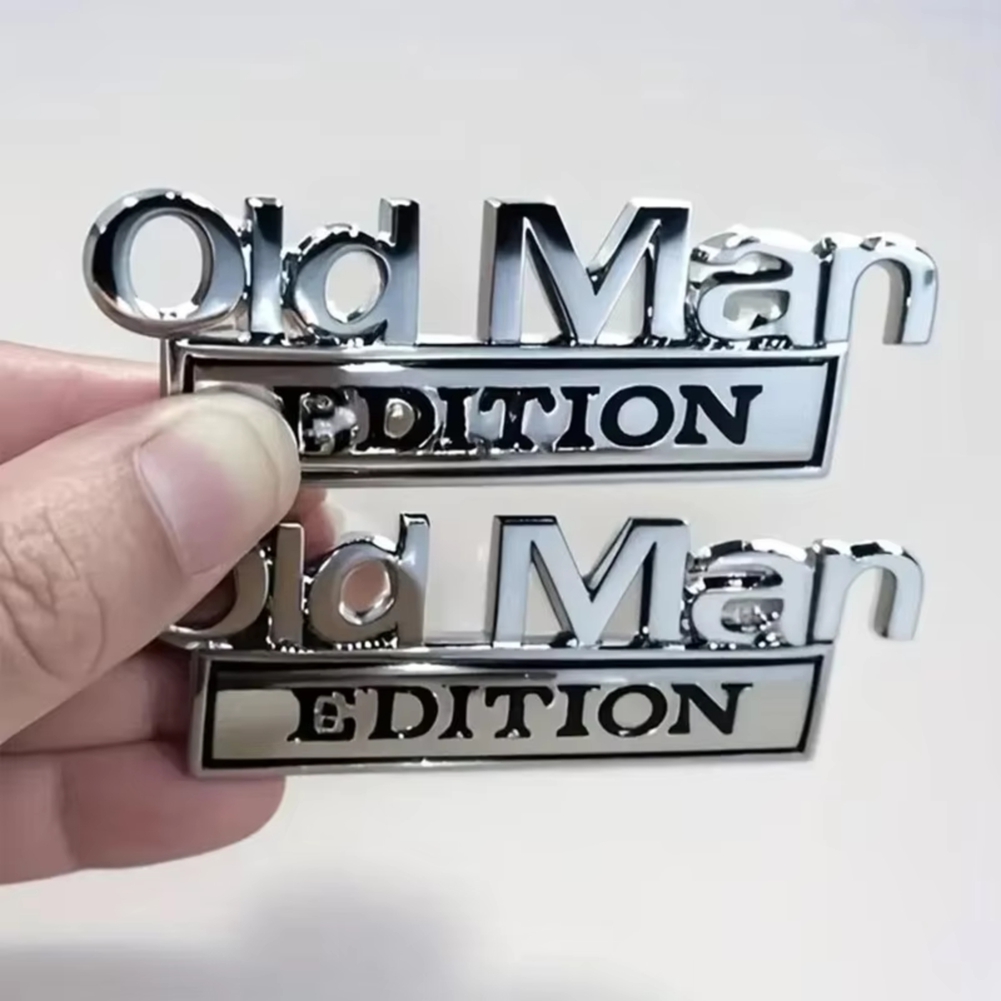 2 Pezzi Old Man Edition Emblema Auto, Adesivi 3D Metallo, Old Man Addition 5363 - Foto 8 di 15